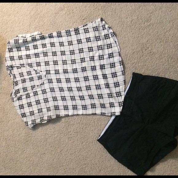 Express Blouse - Large - Picture 2 of 3